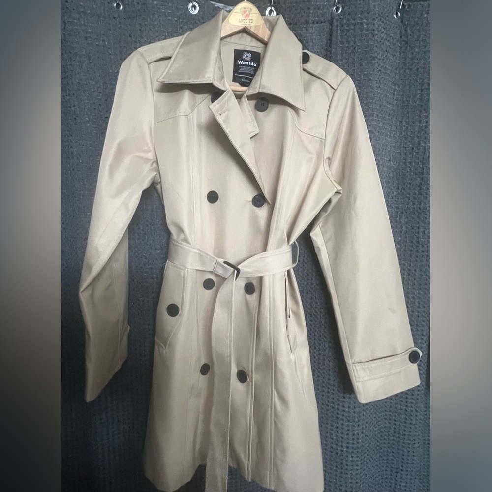 Women's Tan Double-Breasted Trench Coat